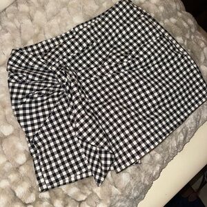 Zara Black and White Gingham Skort